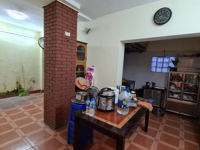 Chính chủ cầnbán nhà tập thể phố phương mai, gần bệnh viện bạch mai, giá 3.2 tỷ 3