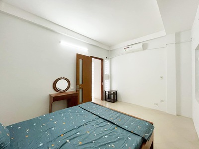 Bán Nhà, Nguyễn Khánh Toàn, Cầu Giấy, 50m x 5 tầng, 2
