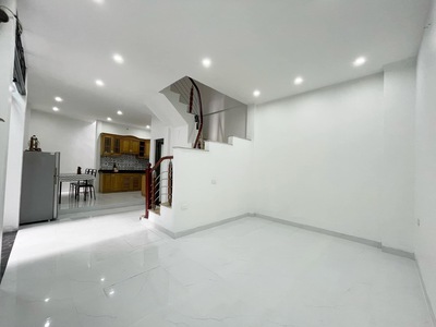 Bán Nhà, Nguyễn Khánh Toàn, Cầu Giấy, 50m x 5 tầng, 6