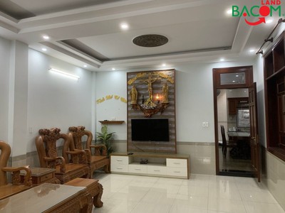 Cho thuê toà nhà góc 2 mặt tiền đường hùng vương - tp long khánh- biên hoà 2