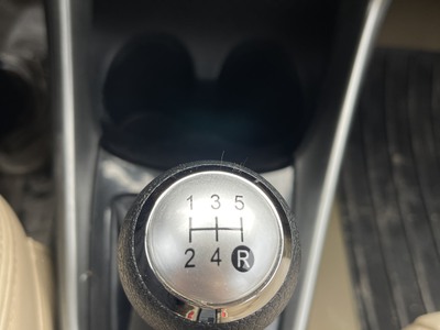 Cần bán Vios E 2018 MT form mới, biển tỉnh. xe đẹp không lỗi lầm gì, chạy 6v 4