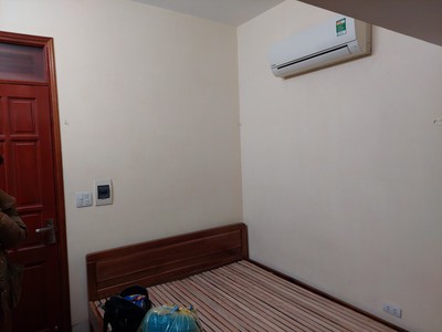 Cho thuê chung cư mini 30m2, điện nước giá dân, tầng 3 có thang máy ngõ 377 Giải Phóng 1