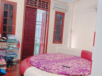 Bán Nhà Phố Víp Nguyễn Thái Học, Ba Đình, 30M Ra Phố, 61m x 5 tầng, 1