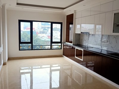 Bán gấp nhà khu TRung Hòa Nhân Chính, dt 68mx7t, mt 4,8m, thang máy, nhà mặt hồ, giá 16,8 tỷ 0