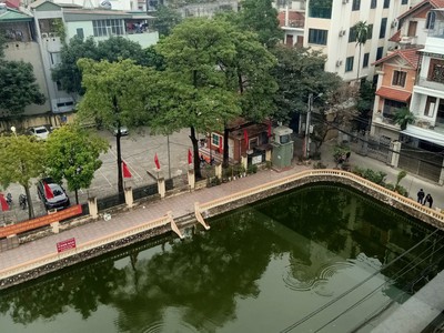 Bán gấp nhà khu TRung Hòa Nhân Chính, dt 68mx7t, mt 4,8m, thang máy, nhà mặt hồ, giá 16,8 tỷ 0