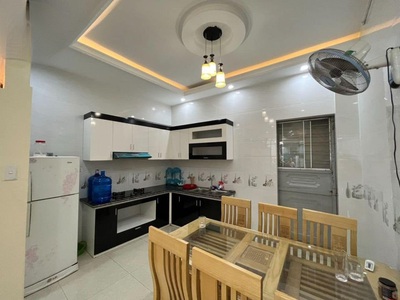 Chính chủ cho thuê nhà 3 tầng tại văn cao đầy đủ tiện nghi 3