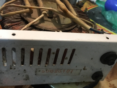 Thanh lý đổi nguồn cũ vào 220v ra 100-110v 2