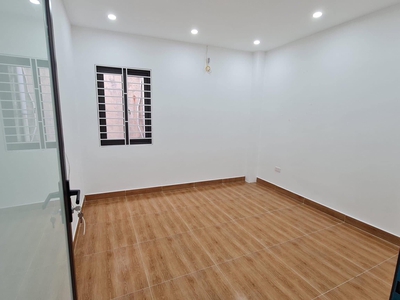 Bán nhà 3 tầng xây mới độc lập ngõ 48 Tôn Đức Thắng 4