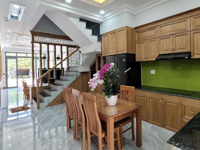 NH Siết Nợ Nay Tôi Cần Bán Gấp Căn Nhà Sổ Sẵn 2 Lầu Có 2 Tỷ 250 Triệu 1