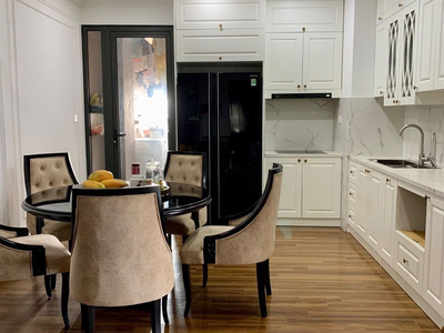 Bán cccc Golden Land 120m2, gần Royal City,3PN 2VS, nội thất vip, 4tỷ6 0