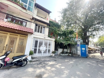 Cần bán loa cổ đang nghe tốt 1906