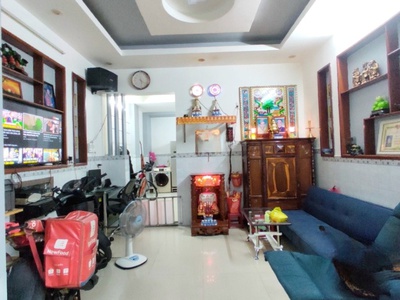 Cần bán loa cổ đang nghe tốt 2004