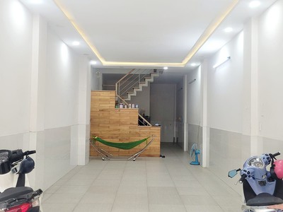 Cần bán loa cổ đang nghe tốt 747