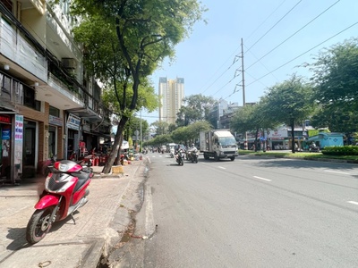 Cần bán loa cổ đang nghe tốt 1758