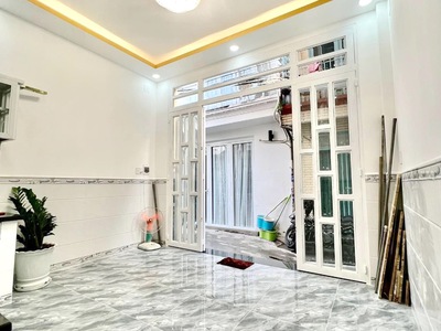 Cần bán loa cổ đang nghe tốt 754