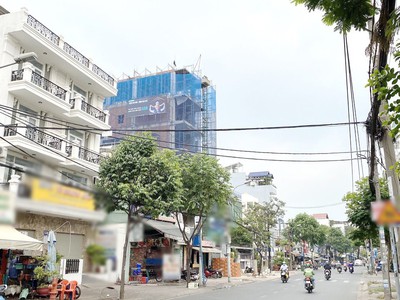 Cần bán loa cổ đang nghe tốt 1926