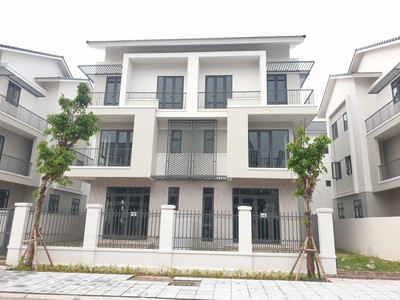 Cần bán loa cổ đang nghe tốt 259
