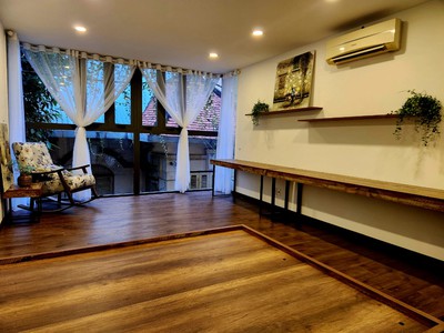 Cần bán loa cổ đang nghe tốt 2049