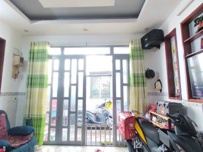 Cần bán loa cổ đang nghe tốt 2006