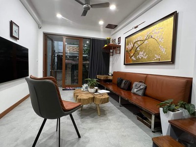 Cần bán loa cổ đang nghe tốt 2407
