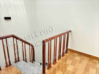 Cần bán loa cổ đang nghe tốt 805