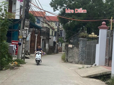 Cần bán loa cổ đang nghe tốt 70