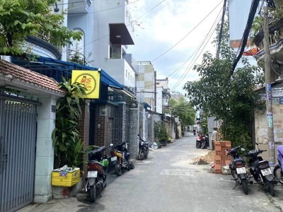 Cần bán loa cổ đang nghe tốt 1107