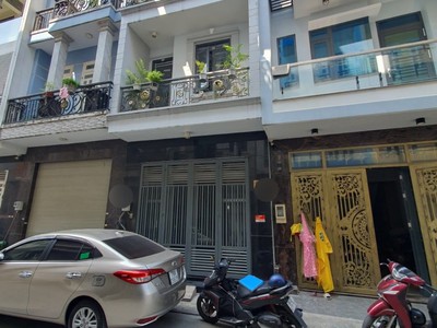 Cần bán loa cổ đang nghe tốt 2093