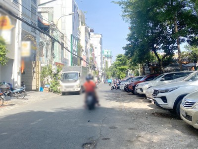 Cần bán loa cổ đang nghe tốt 1939