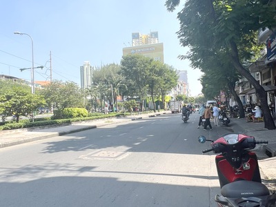 Cần bán loa cổ đang nghe tốt 1810