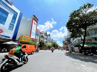 Cần bán loa cổ đang nghe tốt 745