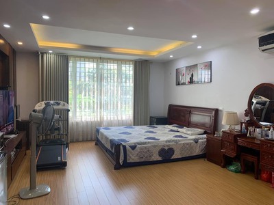 Cần bán loa cổ đang nghe tốt 215