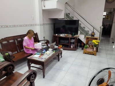 Cần bán loa cổ đang nghe tốt 783