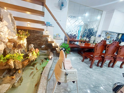 Cần bán loa cổ đang nghe tốt 568