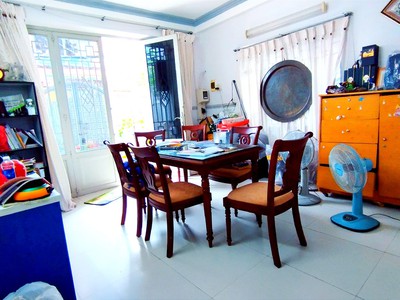 Cần bán loa cổ đang nghe tốt 1058
