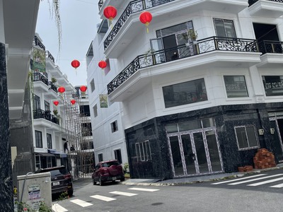 Cần bán loa cổ đang nghe tốt 138