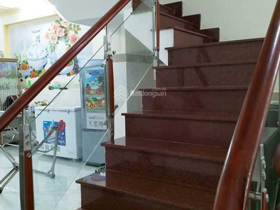 Cần bán loa cổ đang nghe tốt 900
