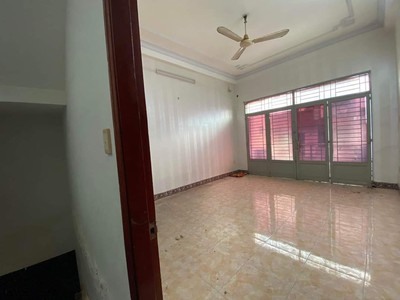 Cần bán loa cổ đang nghe tốt 1000