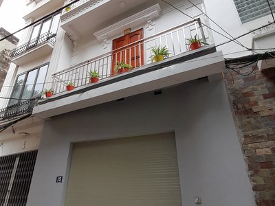 Bán nhà đẹp ngọc thuỵ long biên, oto đỗ cửa vào nhà, chỉ 5 phút qua trung tâm. cách cầu long biên 0