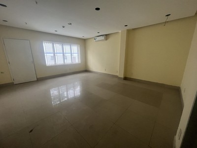 Nhà cho MT Nguyễn Thị Thập,Tân Phong, Quận 7.DT 5.5x2m, hầm , 6 lầu , thang máy. Giá thuê 90 triệu 3