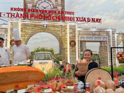 Cần bán loa cổ đang nghe tốt 1138