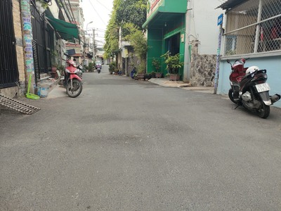 Cần bán loa cổ đang nghe tốt 2062