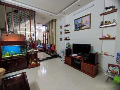 Cần bán loa cổ đang nghe tốt 3388