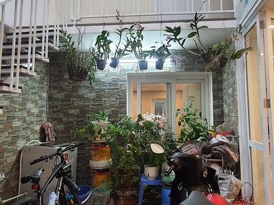 Cần bán loa cổ đang nghe tốt 4352