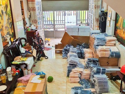 Cần bán loa cổ đang nghe tốt 2842