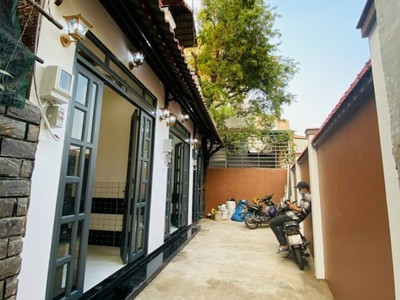 Cần bán loa cổ đang nghe tốt 3052