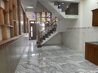 Cần bán loa cổ đang nghe tốt 2556