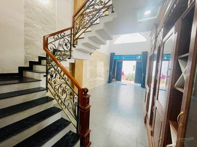 Cần bán loa cổ đang nghe tốt 3476