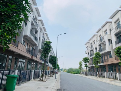 Cần bán loa cổ đang nghe tốt 3438