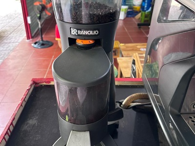 Thanh lý máy pha cà phê Rancilio Classic 5 - xuất xứ Ý 3